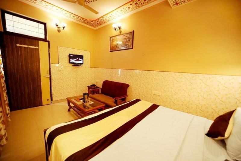 ג'איפור Hotel Golden Heritage Deluxe מראה חיצוני תמונה