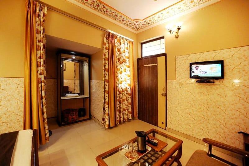 ג'איפור Hotel Golden Heritage Deluxe מראה חיצוני תמונה