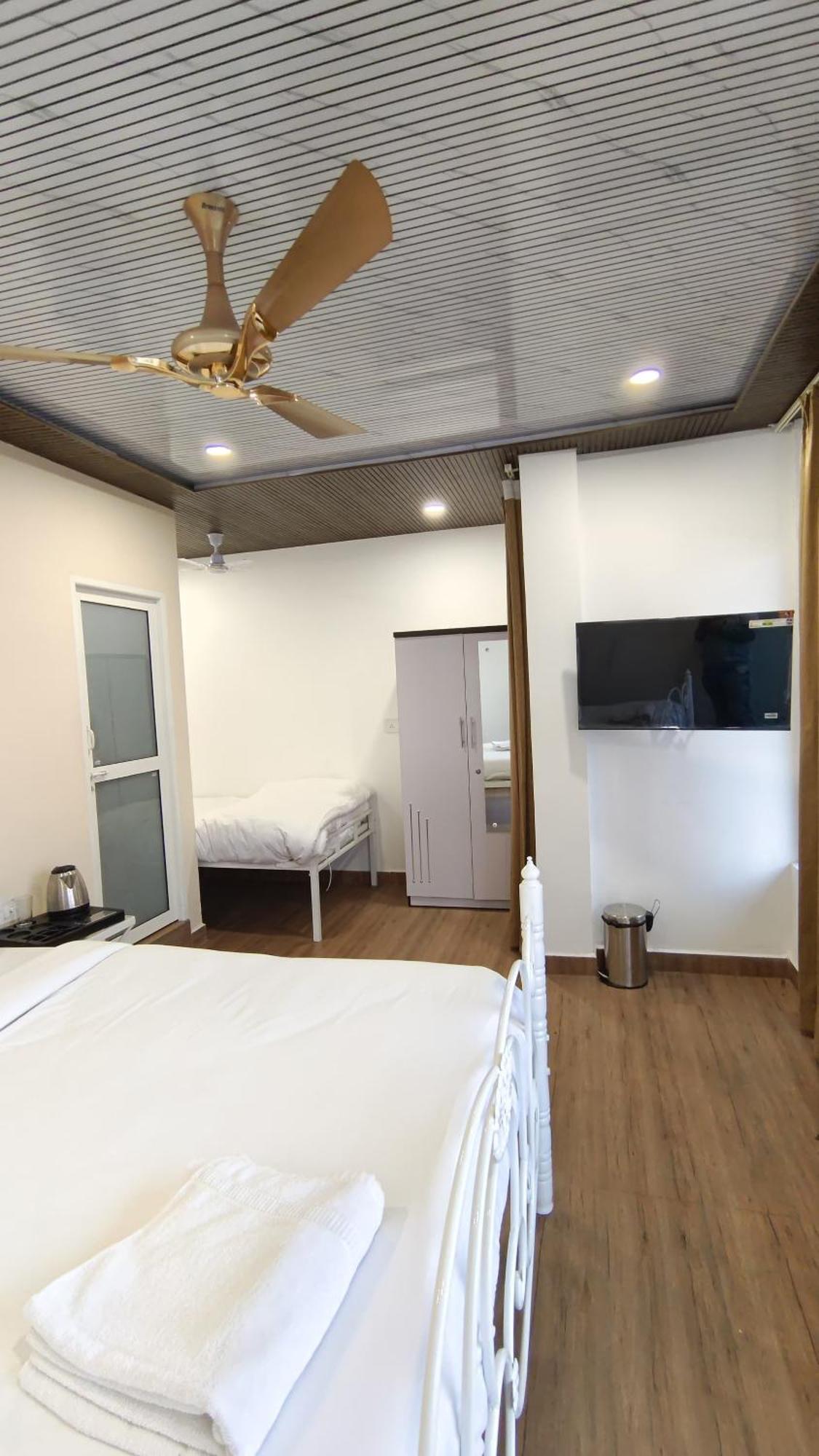 ג'איפור Hotel Golden Heritage Deluxe מראה חיצוני תמונה